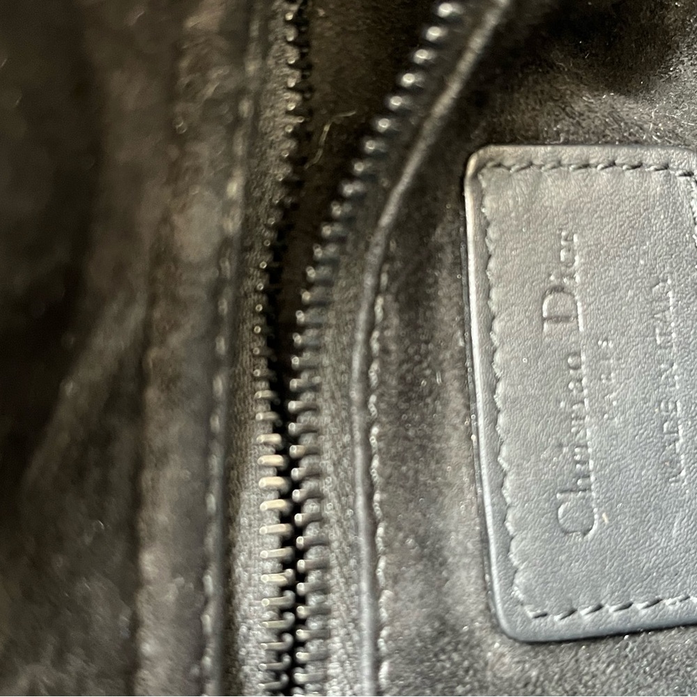 Medium Lady Dior Matte Bag - Picture 4 of 11